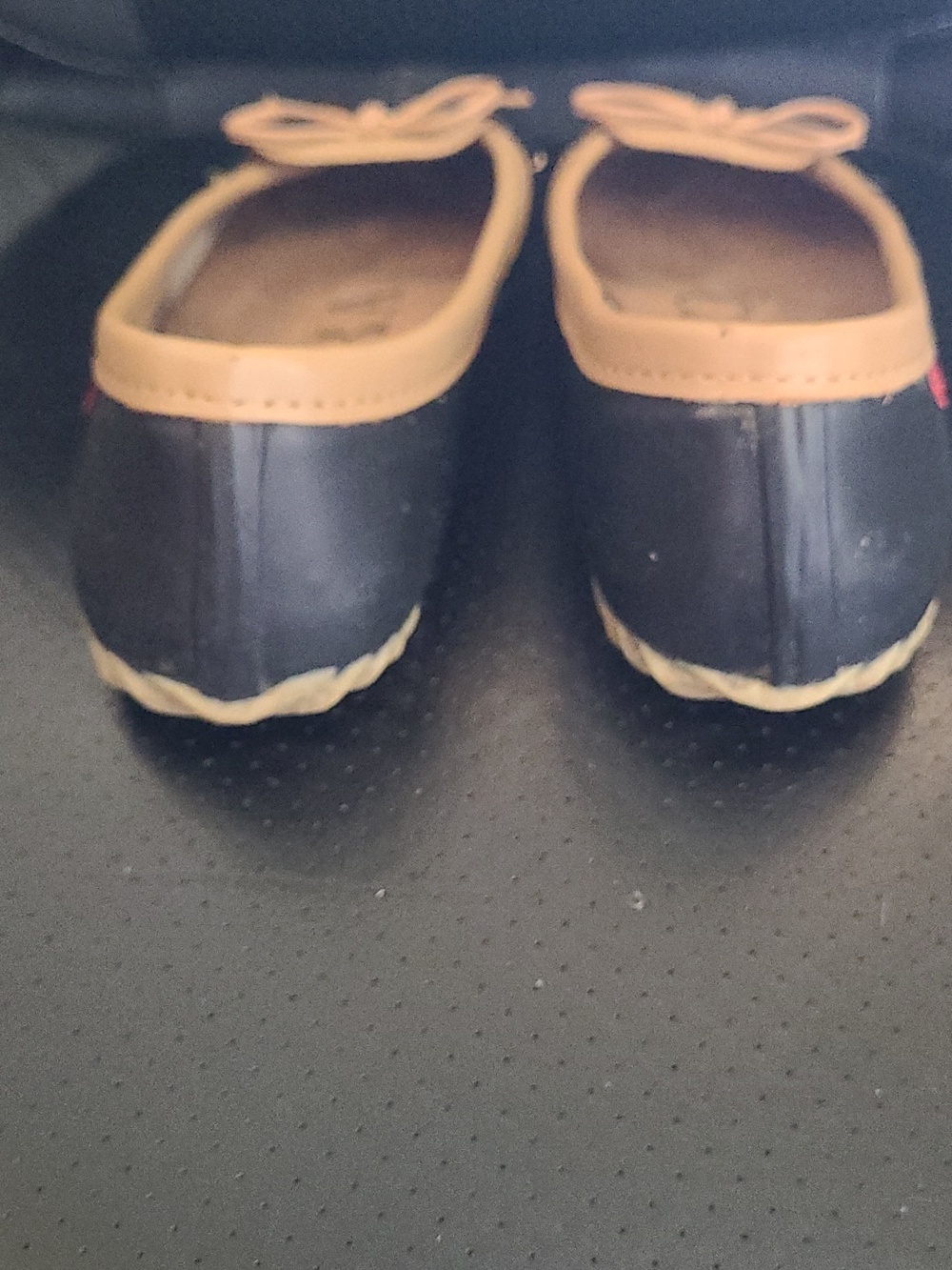 chooka Black and Tan Duck-Style Ballet Flats with Bow - Picture 5 of 6